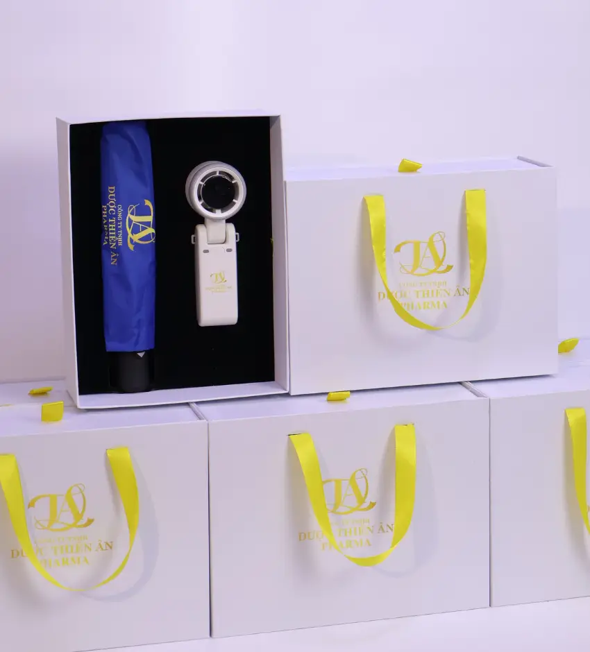 Set quà dù và quạt mini Givana